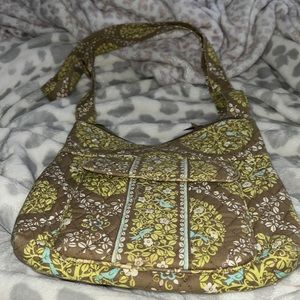EUC Vera Bradley cross body bag